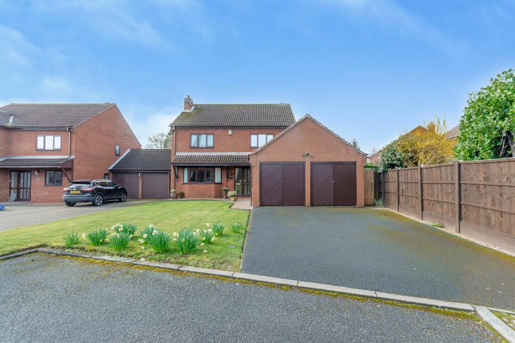 4 bedroom detached house for sale in Miller Hives Close, Cotgrave