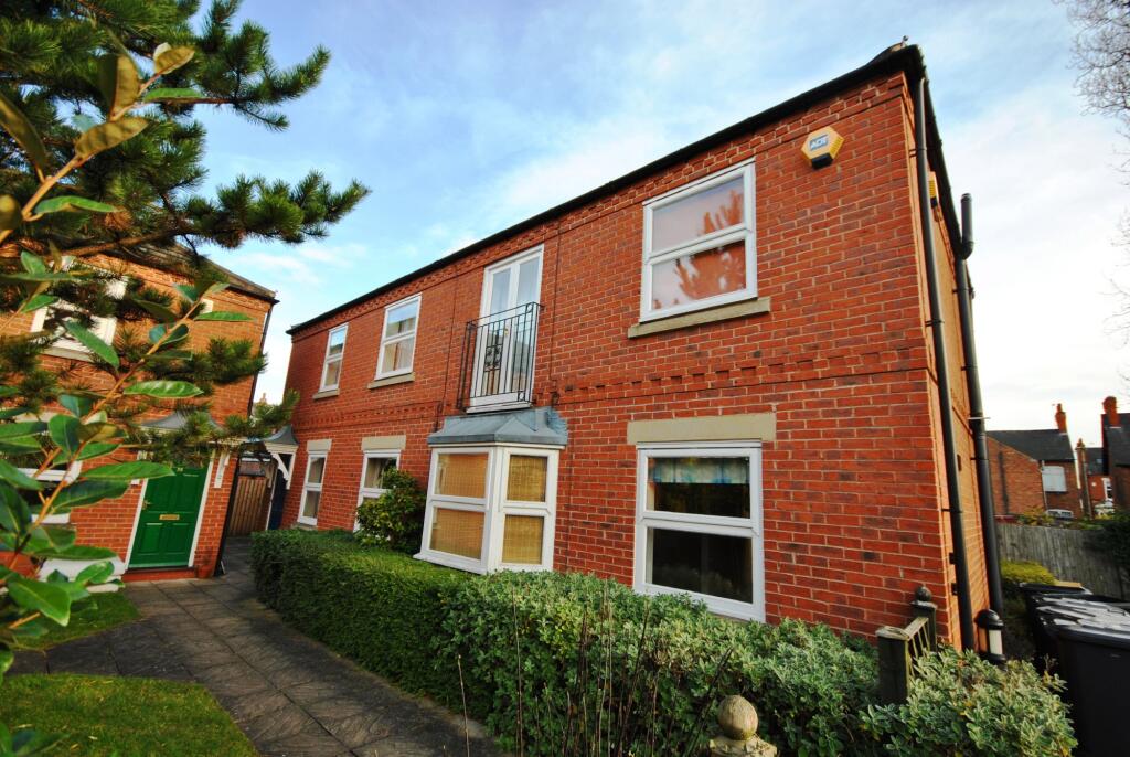 Main image of property: Oakfields Road, West Bridgford, Nottingham, Nottinghamshire, NG2