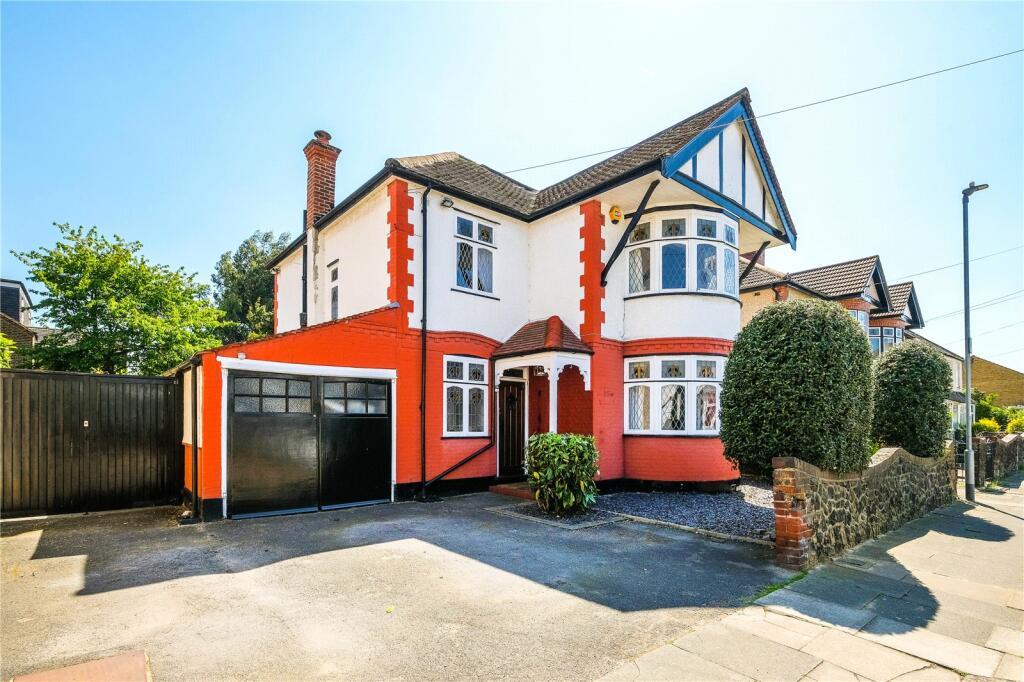 3 bedroom detached house for sale in Whalebone Grove, Chadwell Heath, RM6