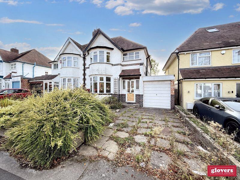 Main image of property: Haunch Lane, Kings Heath, Birmingham, B13