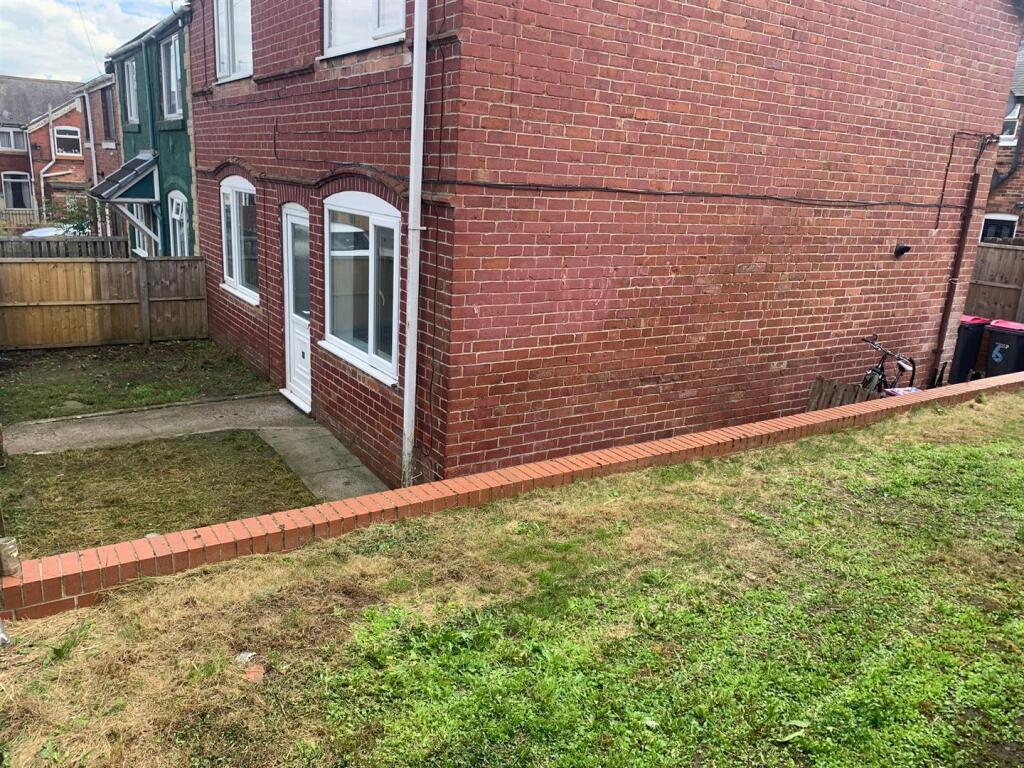 Main image of property: Bedford Street,Maltby,S66