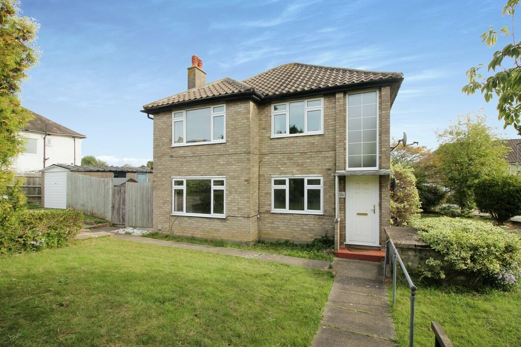 2 bedroom ground floor for sale in Garrard Close