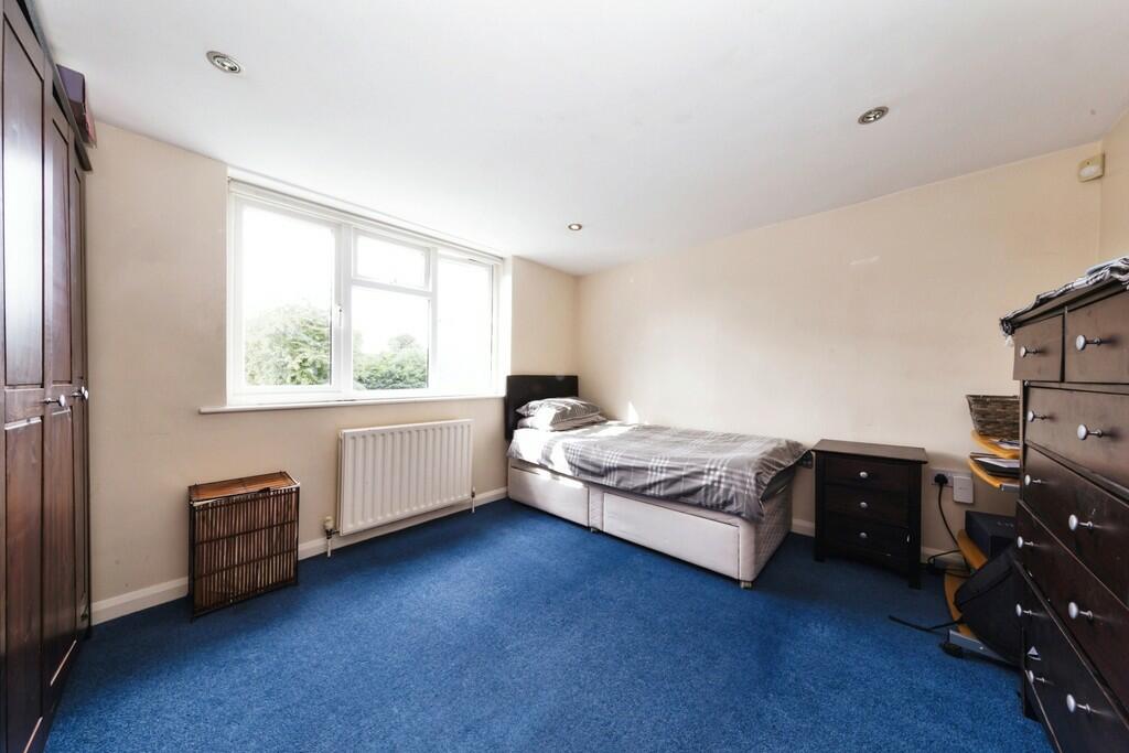 Additional property image - Downs Avenue, Chislehurst
