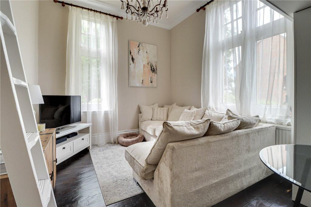 Additional property image - Hollybush Lane, Harpenden, Hertfordshire, AL5