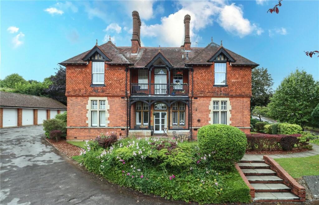Additional property image - Hollybush Lane, Harpenden, Hertfordshire, AL5