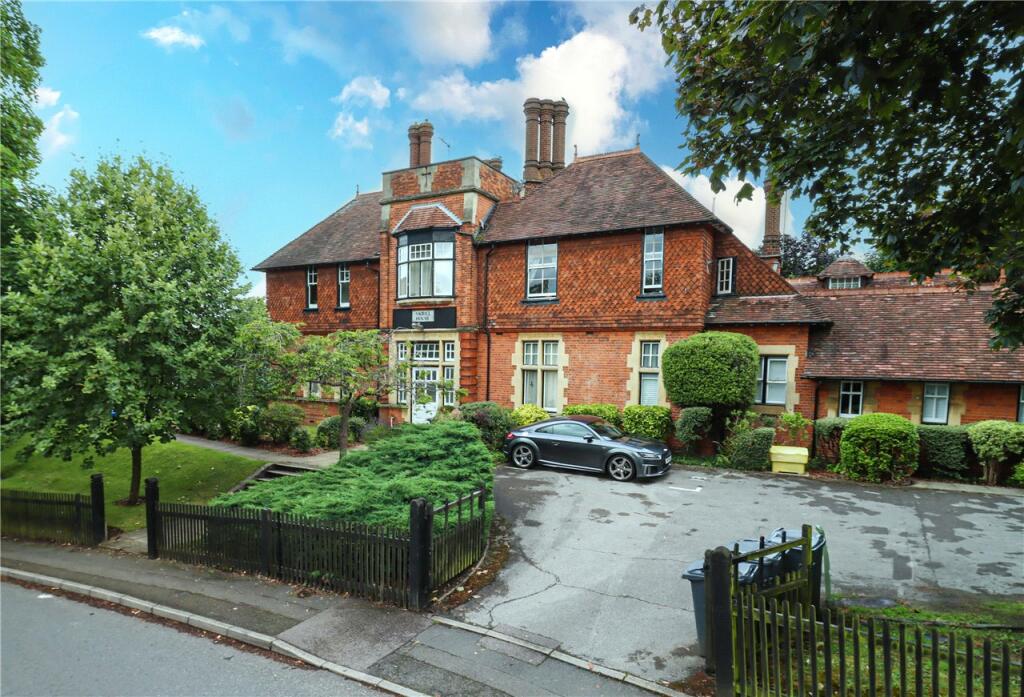 Additional property image - Hollybush Lane, Harpenden, Hertfordshire, AL5