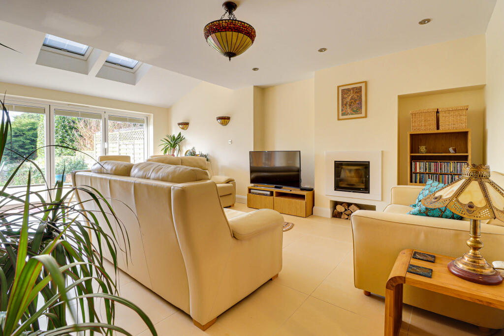 Additional property image - Noke Shot, Harpenden, Hertfordshire, AL5
