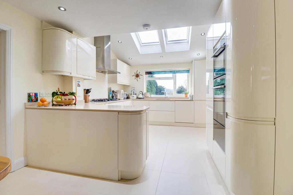 Additional property image - Noke Shot, Harpenden, Hertfordshire, AL5