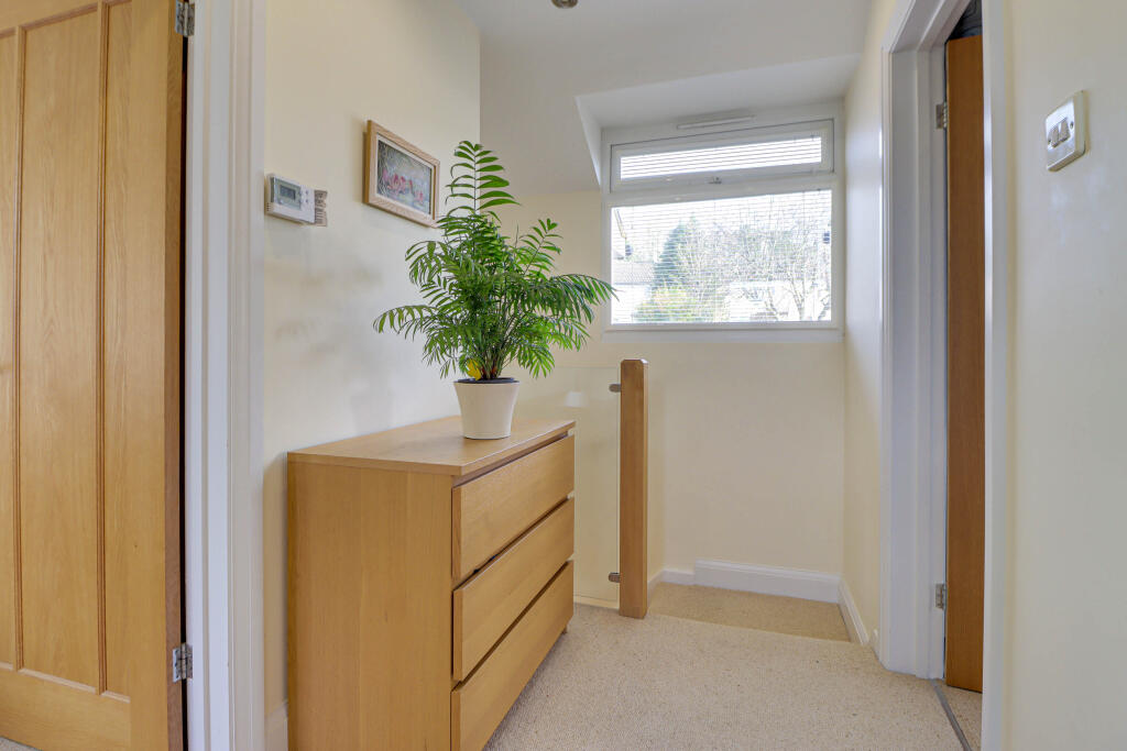 Additional property image - Noke Shot, Harpenden, Hertfordshire, AL5