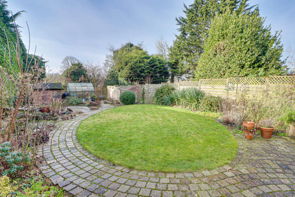 Additional property image - Noke Shot, Harpenden, Hertfordshire, AL5