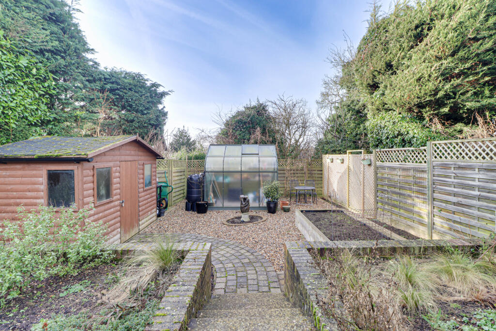 Additional property image - Noke Shot, Harpenden, Hertfordshire, AL5