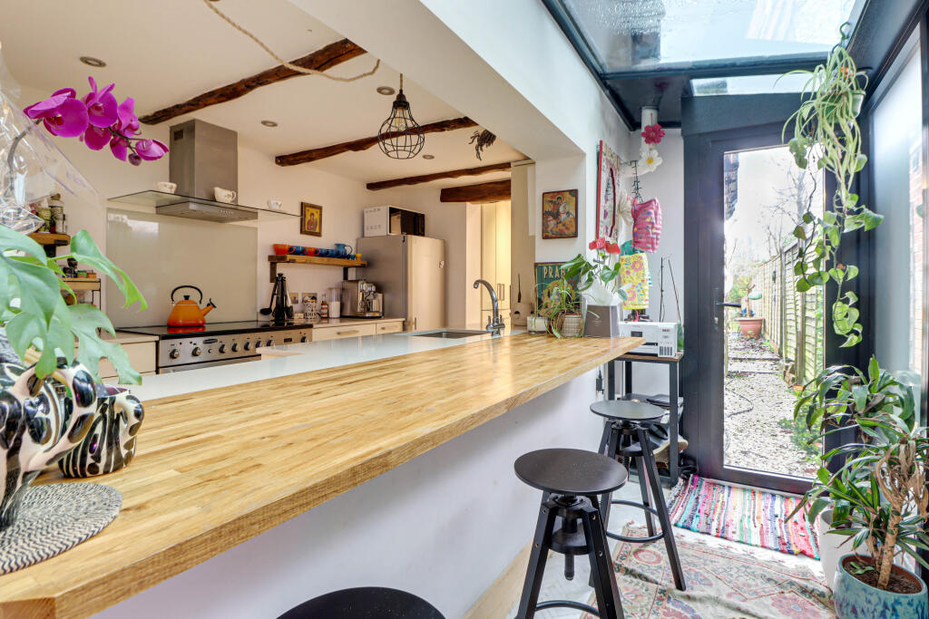 Additional property image - Harpenden Rise, Harpenden, AL5
