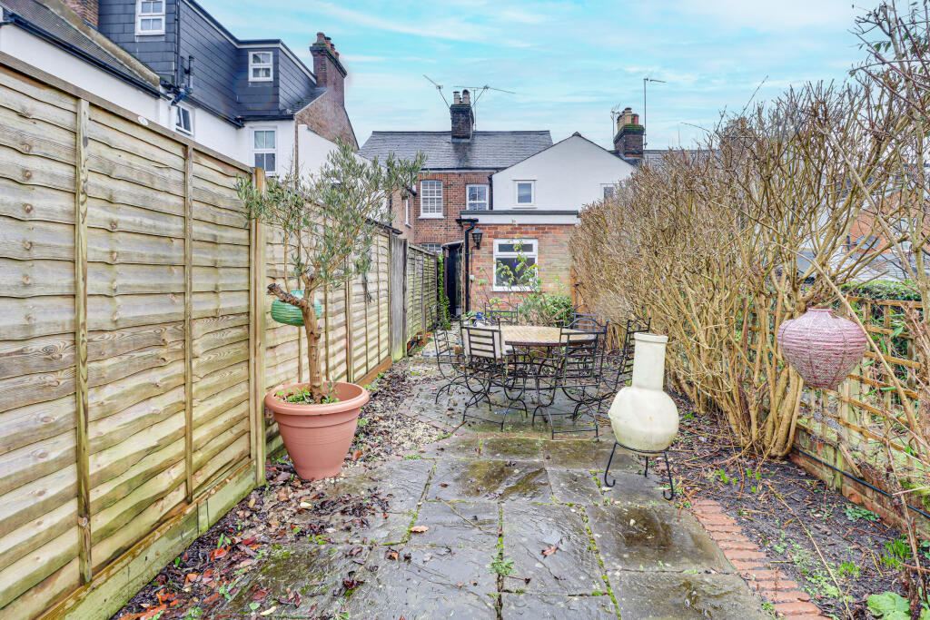 Additional property image - Harpenden Rise, Harpenden, AL5