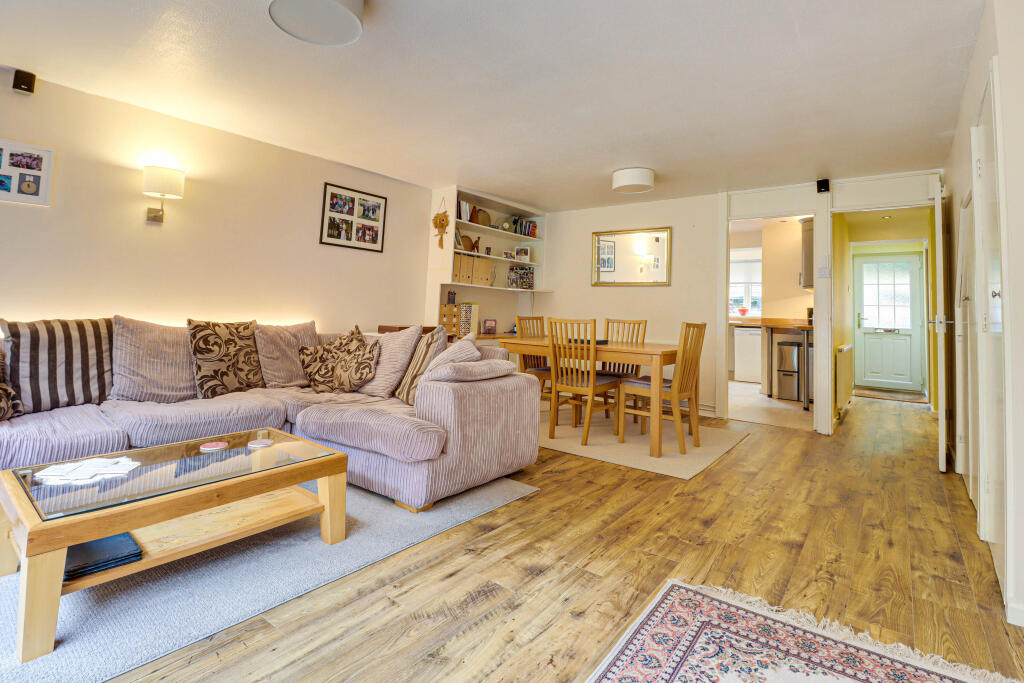 Additional property image - St. Martins Close, Harpenden, Hertfordshire, AL5