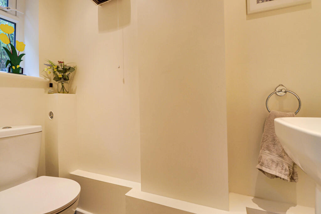 Additional property image - St. Martins Close, Harpenden, Hertfordshire, AL5