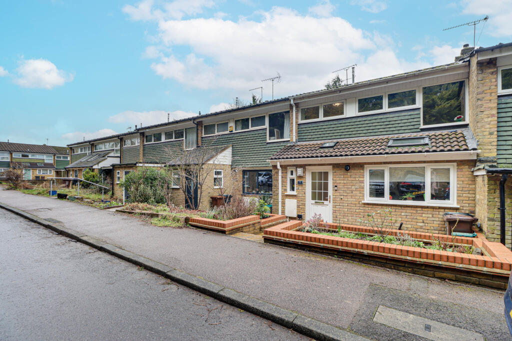 Additional property image - St. Martins Close, Harpenden, Hertfordshire, AL5
