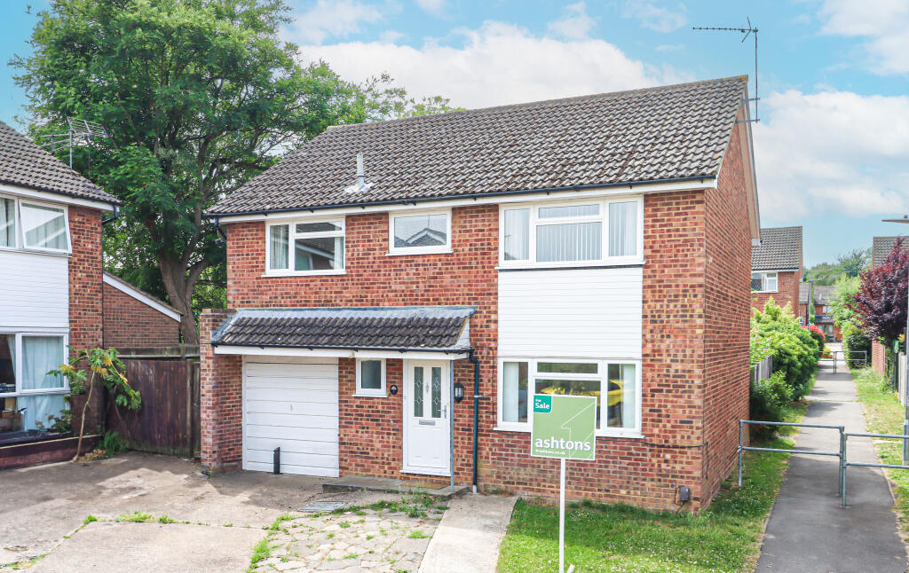 Main image of property: Parva Close, Harpenden, Hertfordshire, AL5