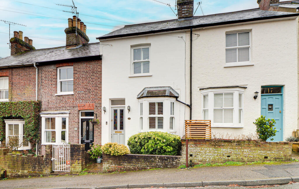 Main image of property: Harpenden Rise, Harpenden, AL5
