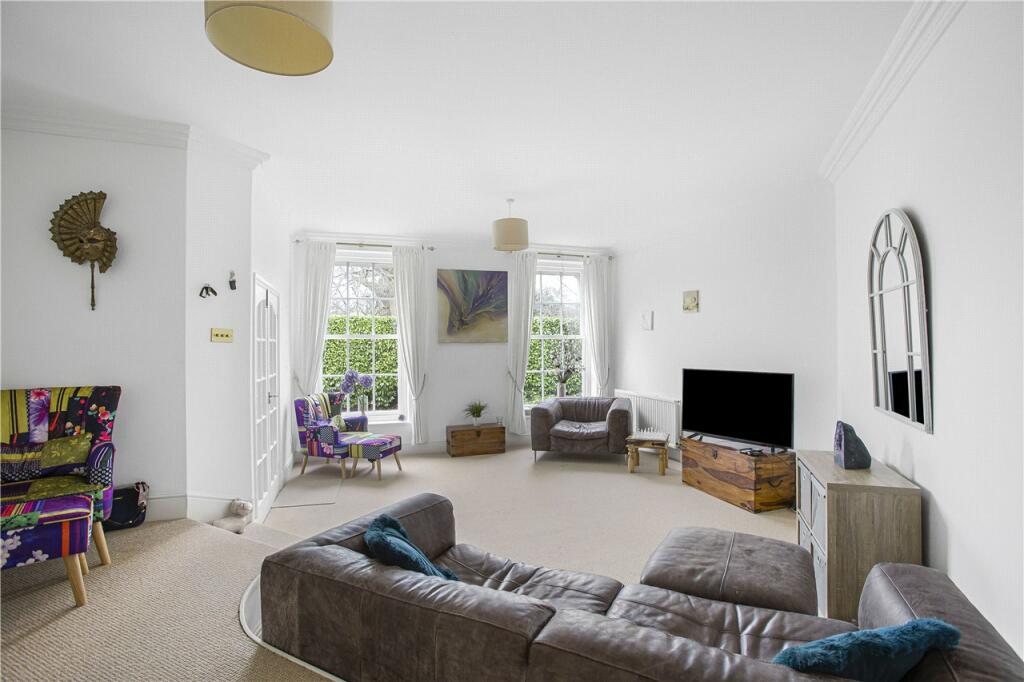 Primary image of Digswell House, Monks Rise, Welwyn Garden City, AL8