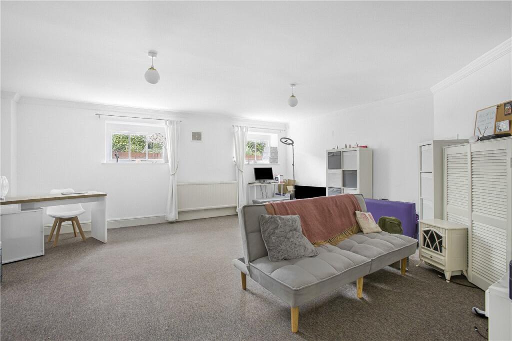 Additional image 21 of Digswell House, Monks Rise, Welwyn Garden City, AL8
