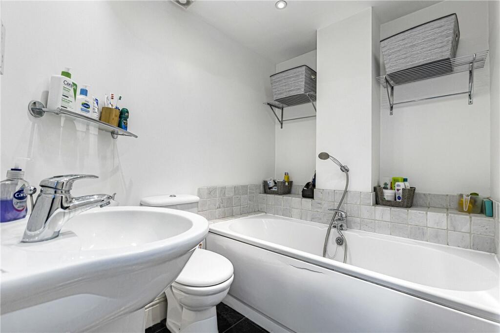 Additional image 13 of Digswell House, Monks Rise, Welwyn Garden City, AL8