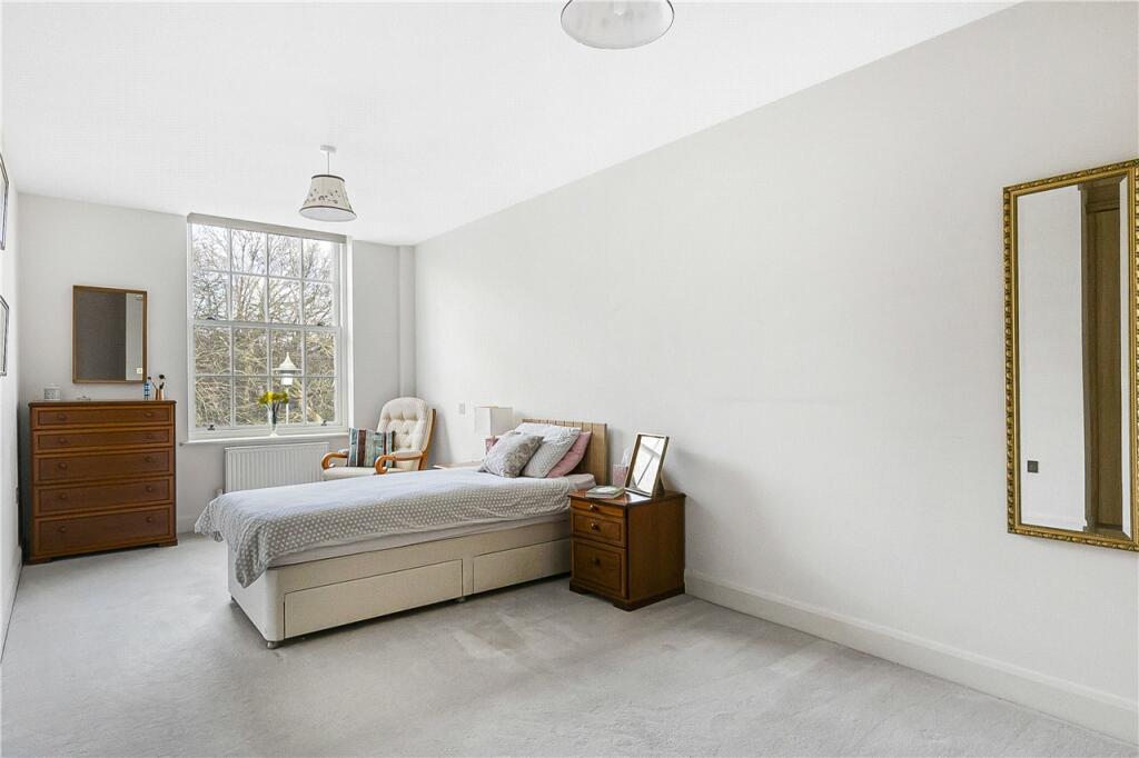 Additional property image - Bridge Road, Welwyn Garden City, Hertfordshire, AL8