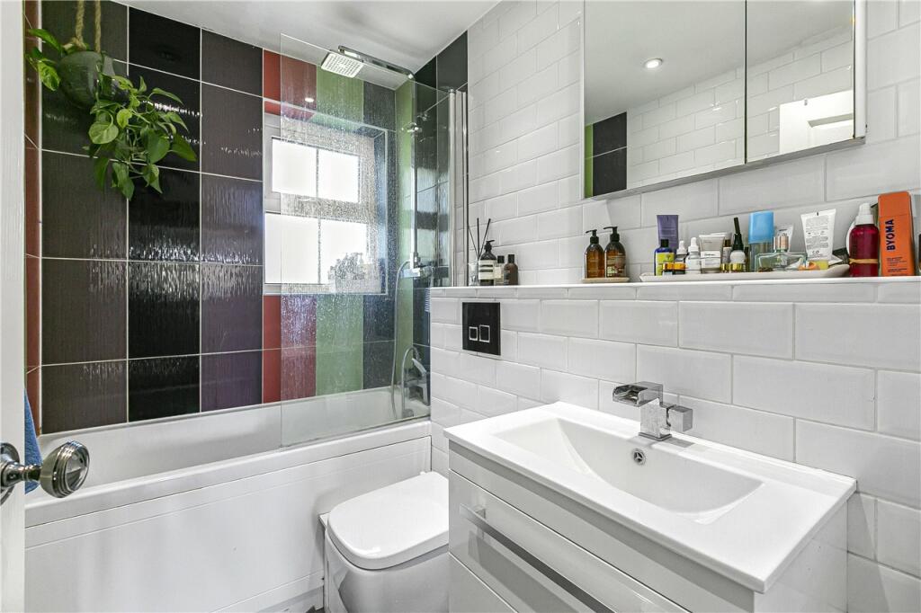 Additional property image - Haldens, Welwyn Garden City, Hertfordshire, AL7