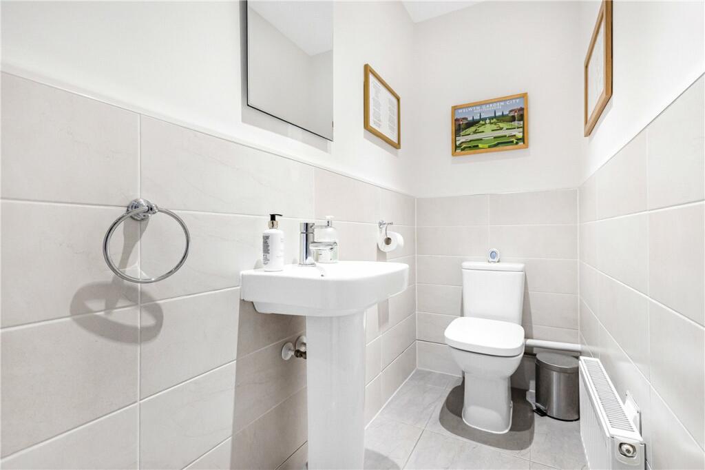 Additional property image - Henry Close, Welwyn Garden City, Hertfordshire, AL7