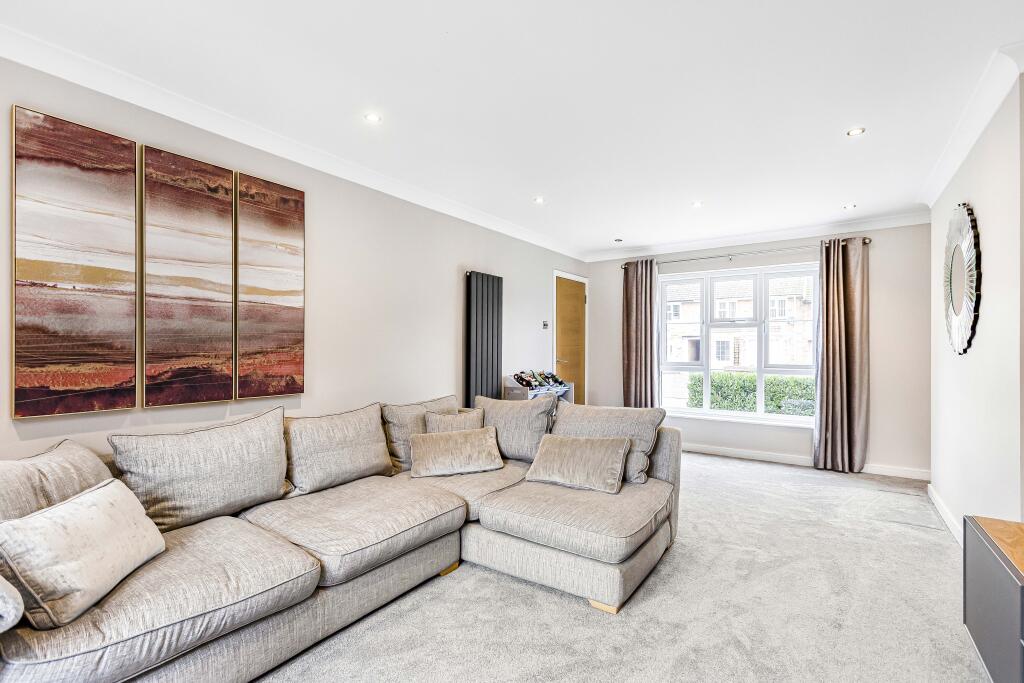 Additional property image - Oakdale, Welwyn Garden City, AL8