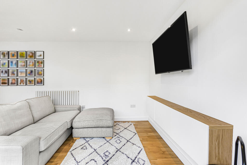 Additional property image - Oakdale, Welwyn Garden City, AL8