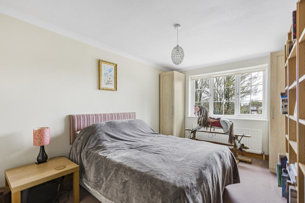 Additional property image - Godfries Close, Tewin, Welwyn, AL6 0LQ