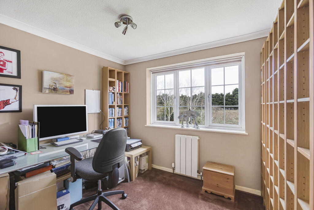 Additional property image - Godfries Close, Tewin, Welwyn, AL6 0LQ