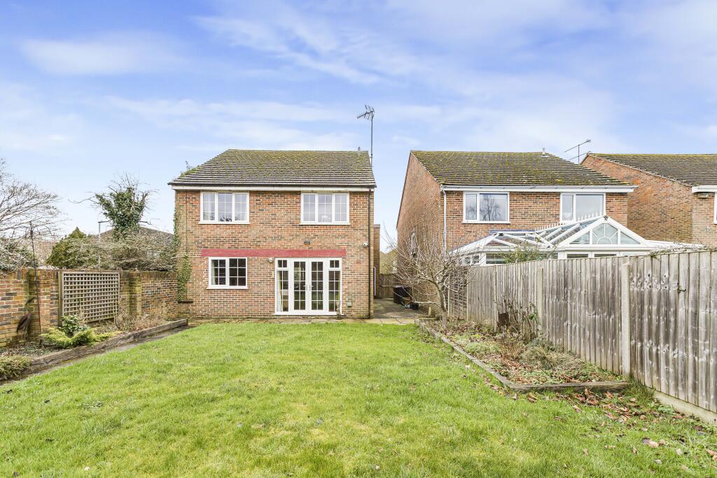 Additional property image - Godfries Close, Tewin, Welwyn, AL6 0LQ