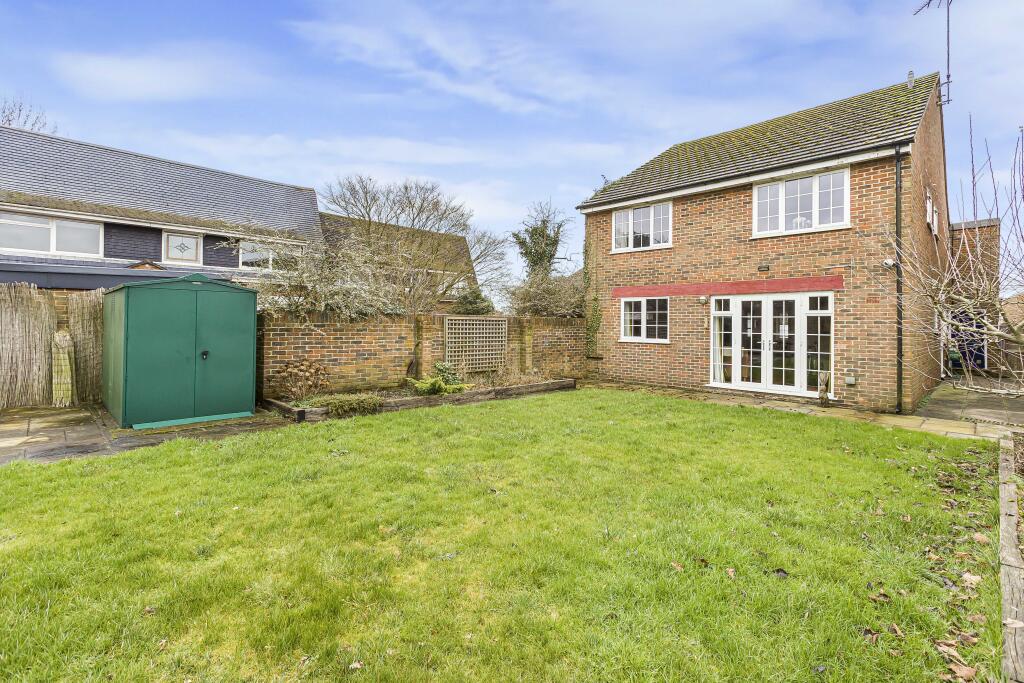 Additional property image - Godfries Close, Tewin, Welwyn, AL6 0LQ