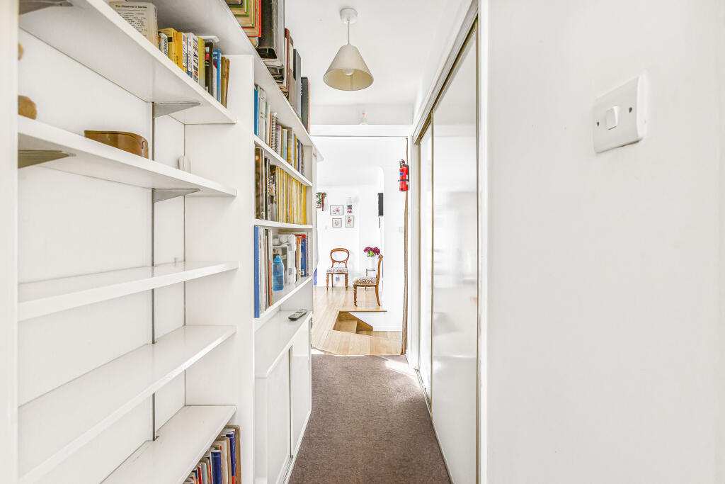 Additional property image - Elm Gardens, Welwyn Garden City, Hertfordshire, AL8