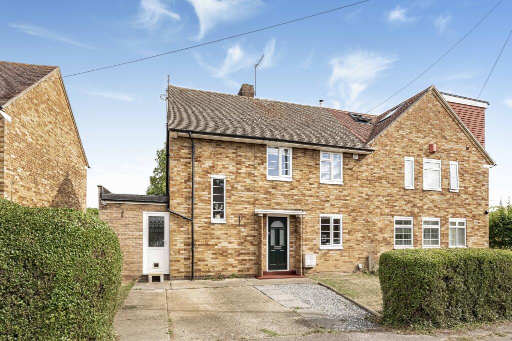 Main image of property: Raymonds Plain, Welwyn Garden City, Hertfordshire, AL7
