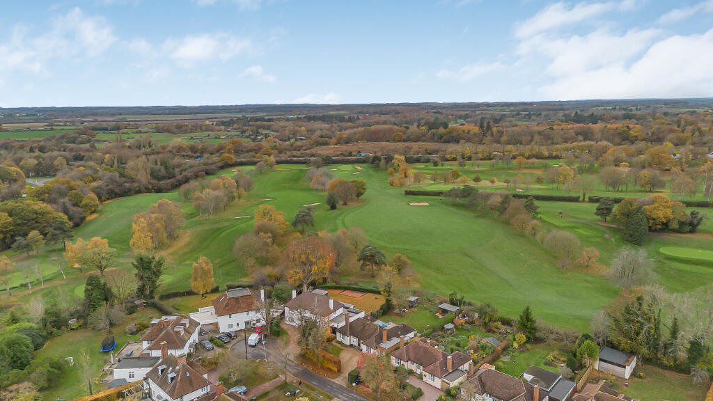 Main image of property: Mannicotts, Welwyn Garden City, Hertfordshire, AL8