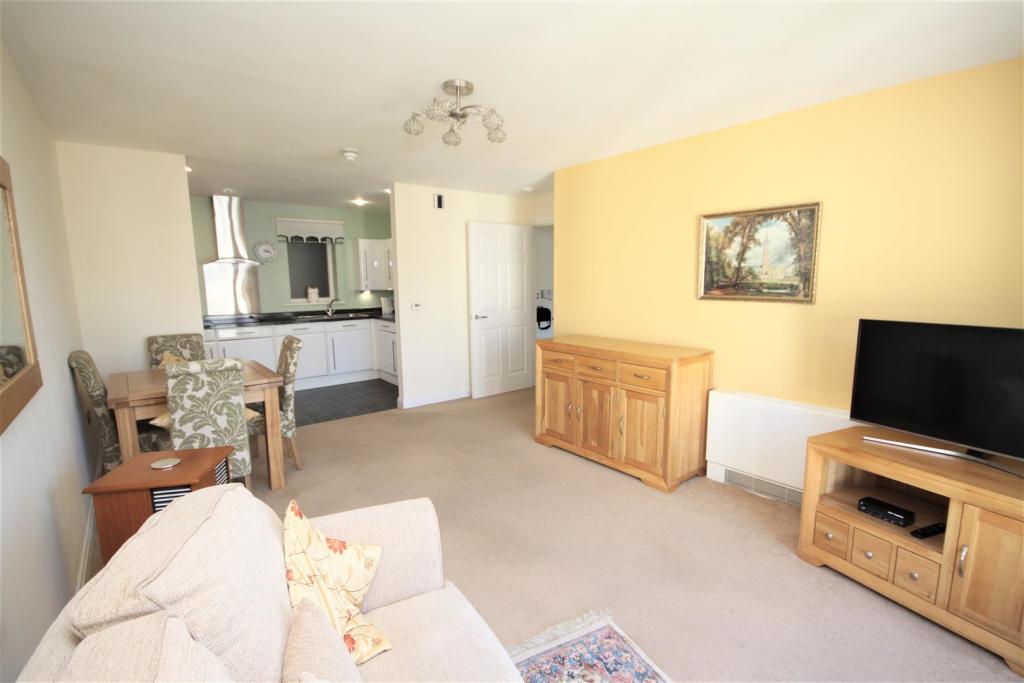 2 bedroom flat for sale in Aughton Street, Ormskirk, L39