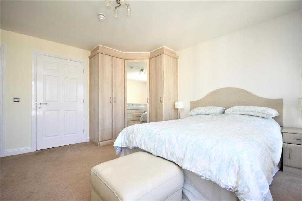 2 bedroom flat for sale in Aughton Street, Ormskirk, L39