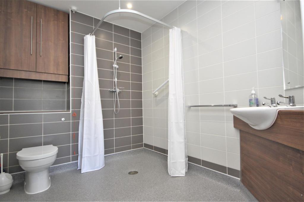 2 bedroom flat for sale in Aughton Street, Ormskirk, L39