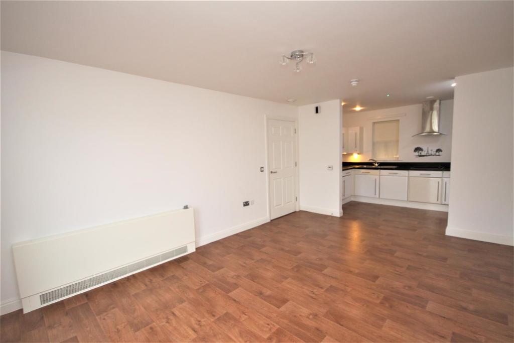 2 bedroom flat for sale in Aughton Street, Ormskirk, L39