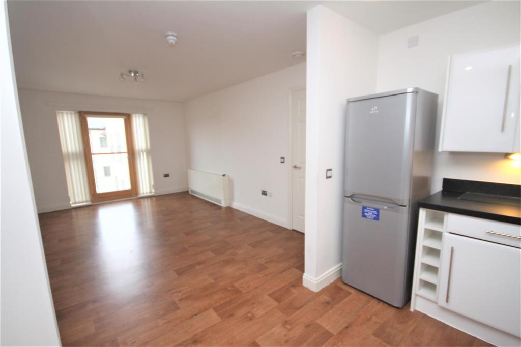 2 bedroom flat for sale in Aughton Street, Ormskirk, L39