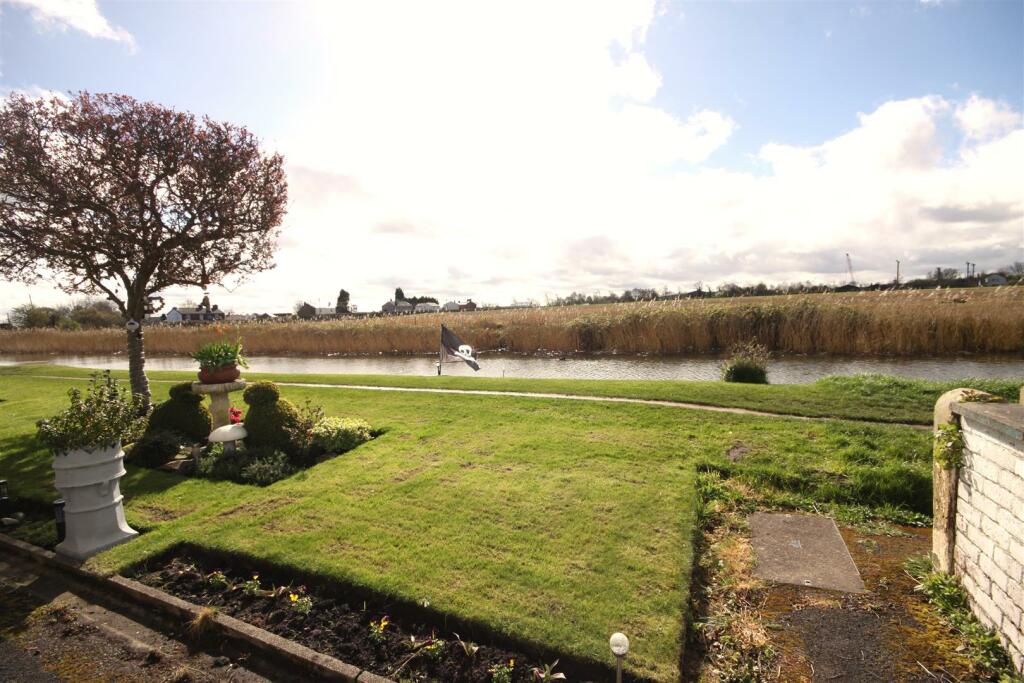 2 bedroom terraced house for sale in New Lane, Burscough, Ormskirk, L40