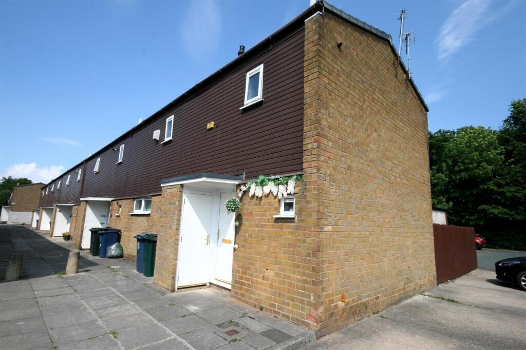 Main image of property: Ivydale, Skelmersdale