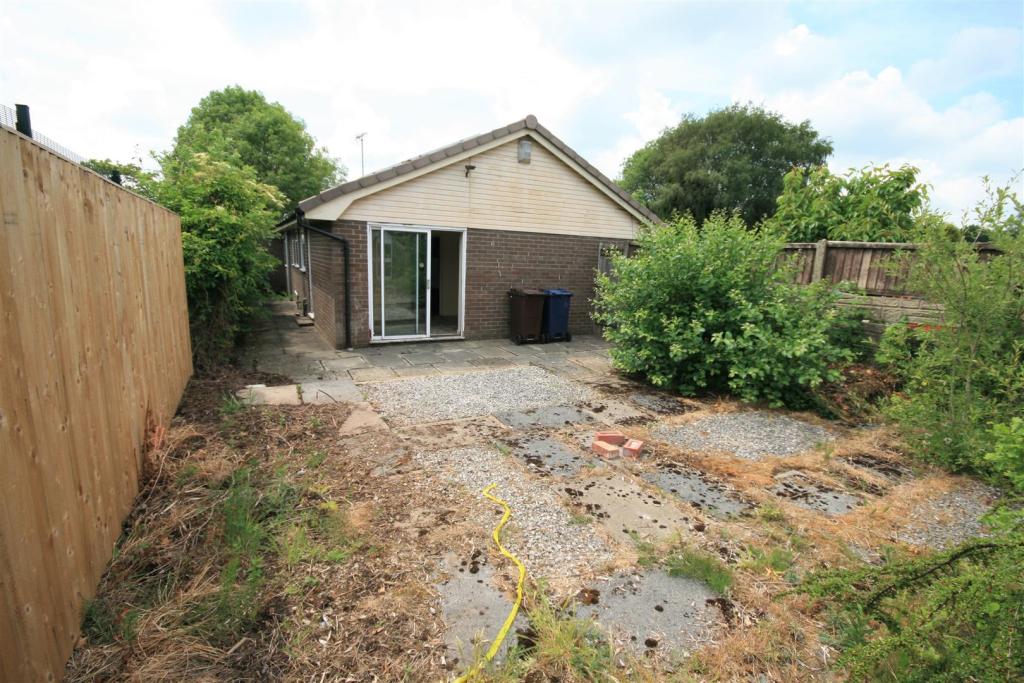 3 bedroom detached bungalow for sale in Elmers Green, Skelmersdale, WN8