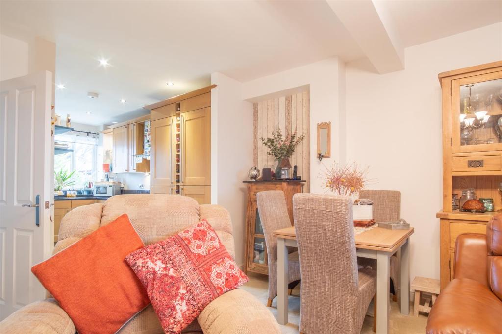 2 bedroom terraced house for sale in Mostyn House, Parkgate, Neston, CH64