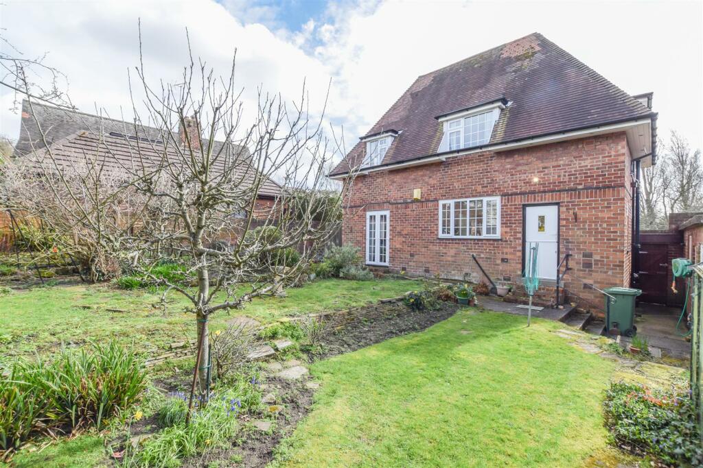 3 bedroom detached house for sale in Chantry Walk, Heswall, Wirral, CH60