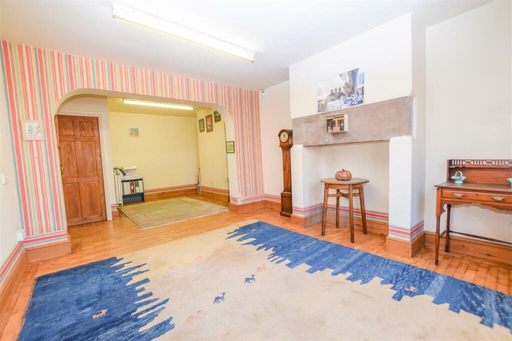 Additional property image - Parkgate Road, Neston
