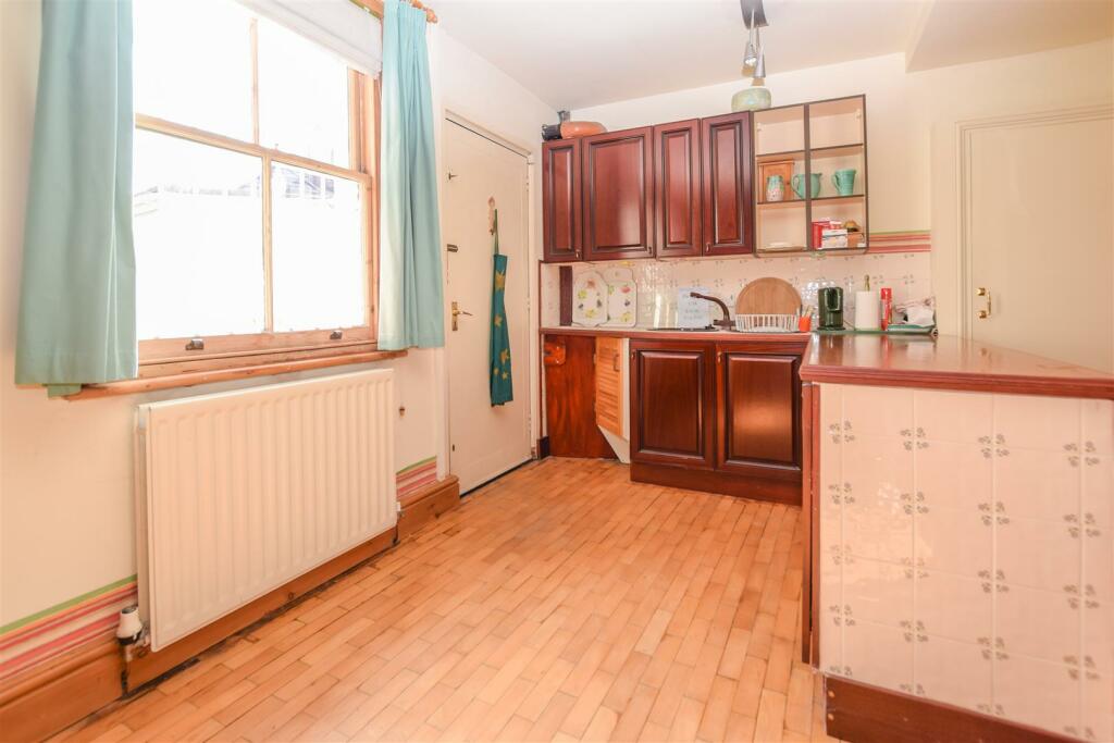 Additional property image - Parkgate Road, Neston