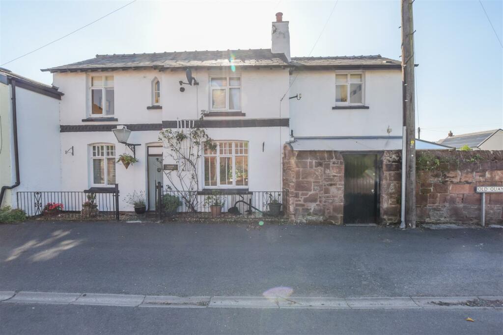 3 bedroom semidetached house for sale in Old Quay Lane, Parkgate, Neston, CH64